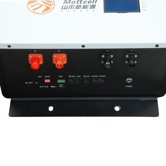 घर ऊर्जा भंडारण समाधान IP20 संरक्षित आवासीय ESS दीवार 5.12KWH-10.24KWH 3